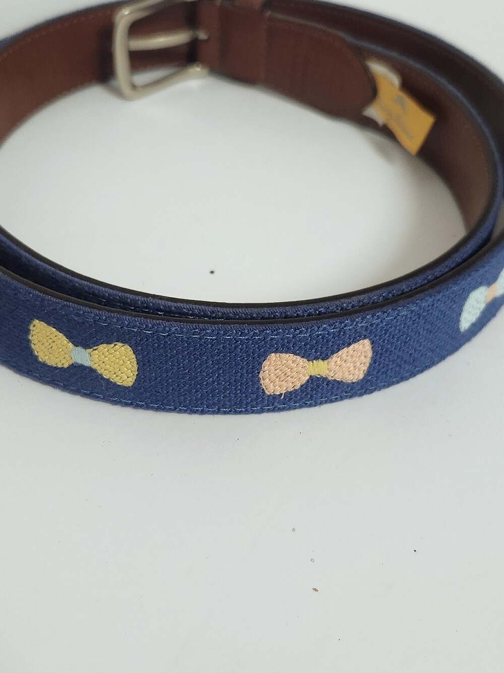 Tommy Bahama Needlepoint Belt Bowtie Large 38 40
